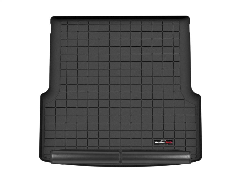 WeatherTech 2022+ BMW i4 eDRIVE40/i4 M50 Cargo Liner With Bumper Protector - Black
