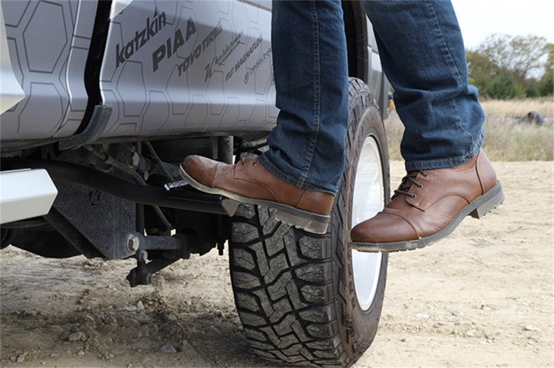 Dee Zee 17-23 Ford Super Duty Side Box Step 6 1/2Ft Bed