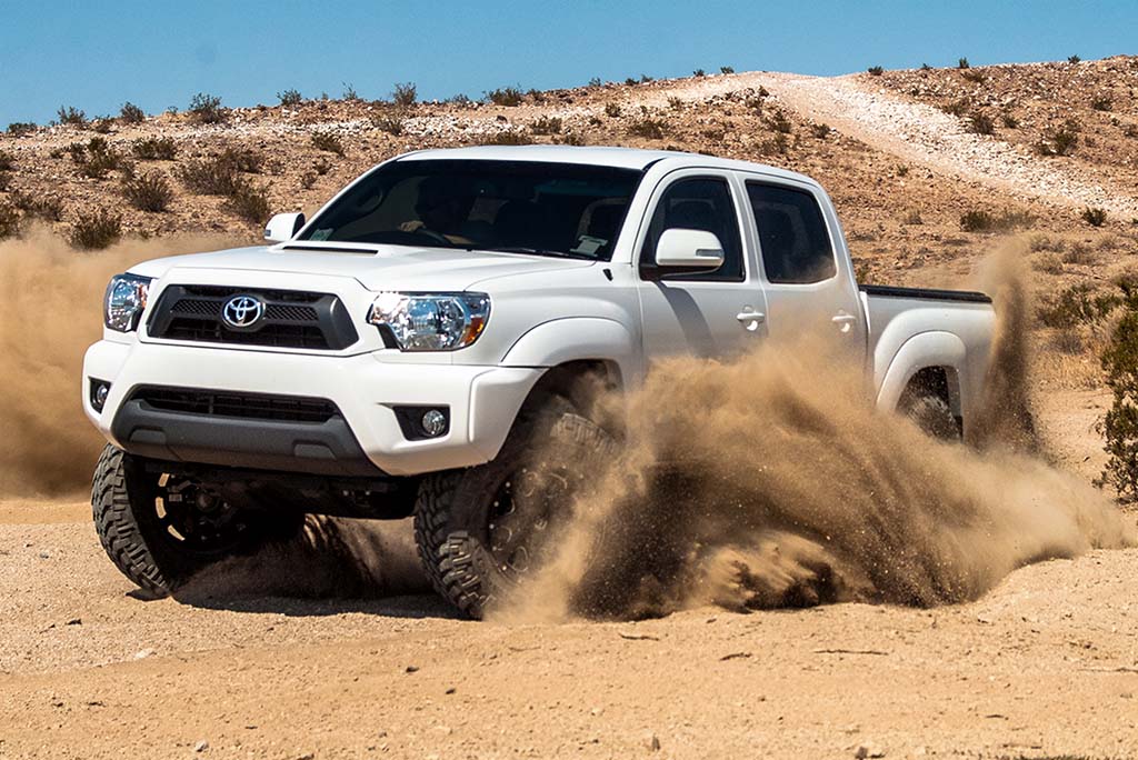 ICON 2005-2023 Toyota Tacoma 2.5 VS Extended Travel Remote Reservoir w/CDEV Coilover Kit 700 lbs/In Coils