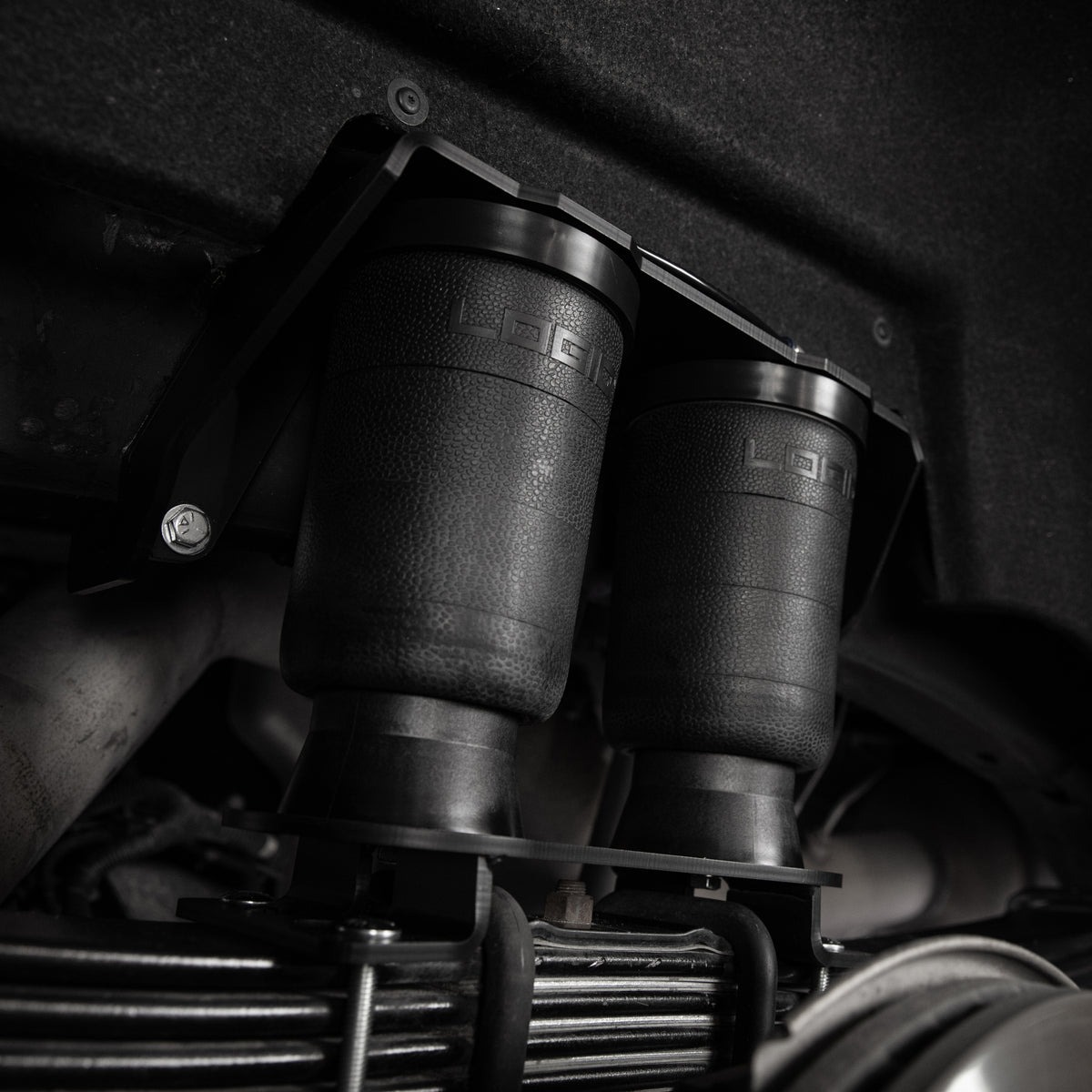 LogiQ 2020+ GM 2500 / 3500 Air Spring Kit