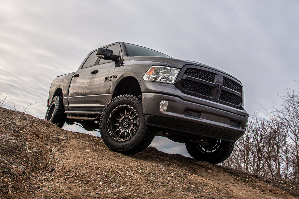 BDS Suspension 13-18 Ram 1500/ 2019-2023 1500 Classic 4WD 4 Inch Suspension Lift Kit, 2 Inch Rear Lift, Spacer - Fox 2.5 Performance Elite Series C/O, Fox 2.5 Performance Elite Series Shocks BDS Suspension (BDS670PES)