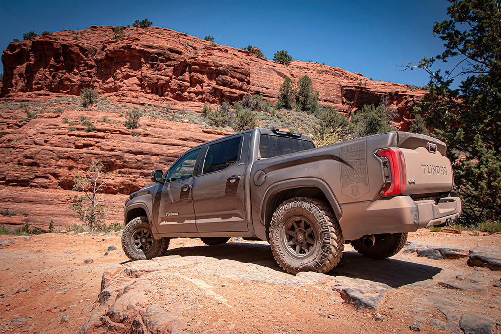 ICON 2022-2025 Toyota Tundra 2-3in Lift Stage 2 2.5 Exp Suspension System Tubular