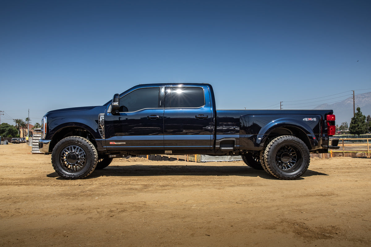 ICON 2023-2025 Ford F-250/F-350 Super Duty 4WD 2.5-3in Lift Stage 6 Coilover Conversion System With Radius Arms