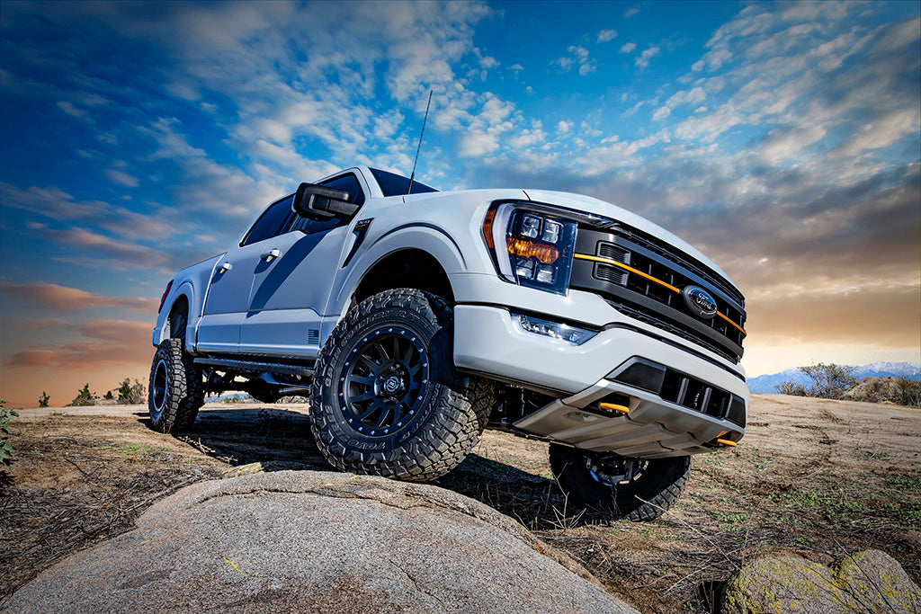 ICON 2021-2024 Ford F-150 Tremor 2.5-3in Lift Stage 2 Suspension System Billet w/Leaf Packs