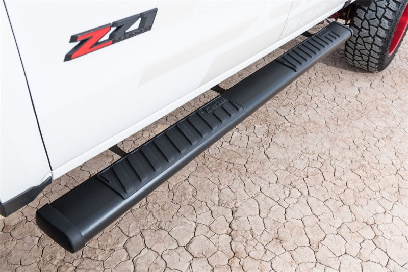 Dee Zee 99-23 Chevrolet/GMC/Dodge/Ford Full Size Truck Tubes - 6In Oval - Black Steel (CrewCab)