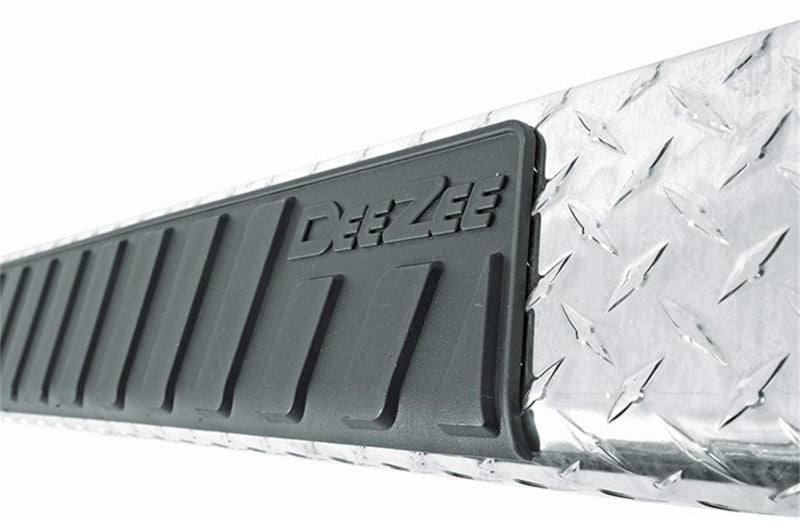 Dee Zee Universal Tubes - 6In Oval - Black Tread Aluminum (RegCab)