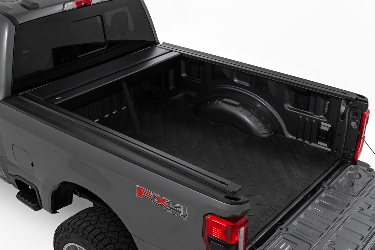 Rough Country Manual Retractable Bed Cover | 6'10" Bed | Ford F-250/F-350 Super Duty (17-26)