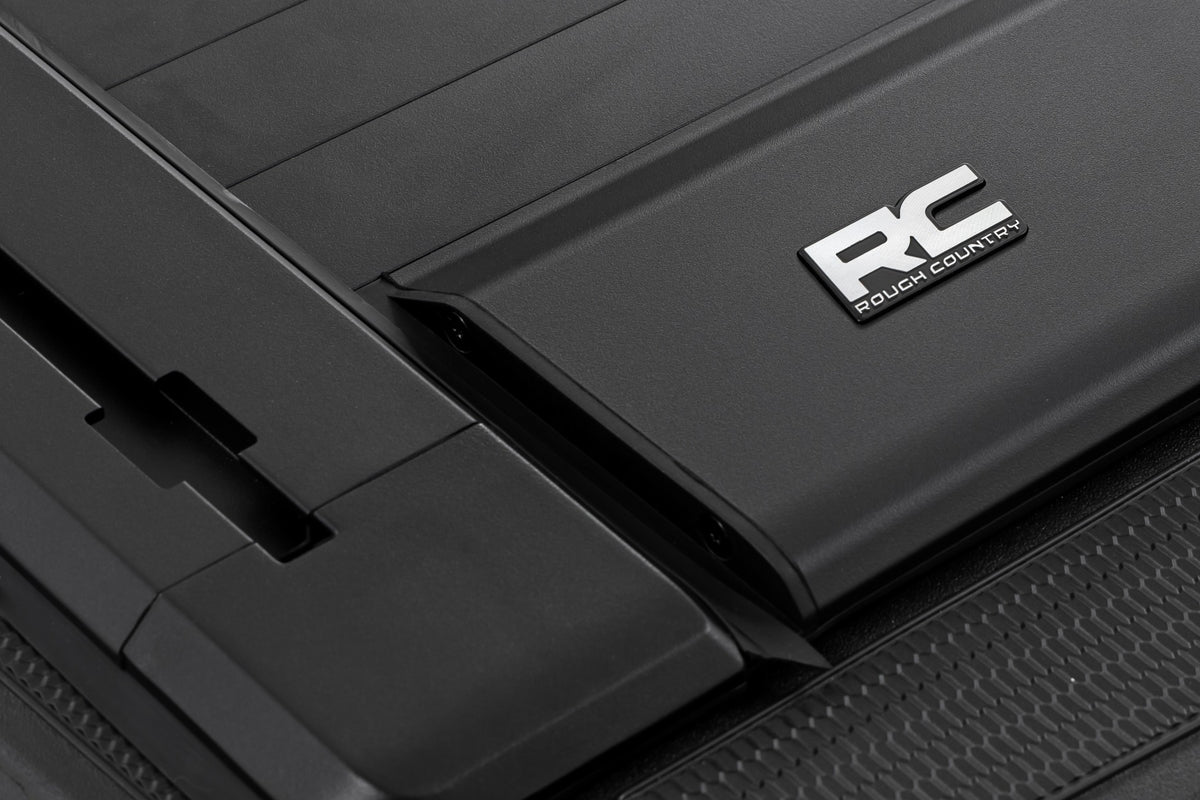 Rough Country Manual Retractable Bed Cover | 5' Bed | Toyota Tacoma 2WD/4WD (2024-2026)