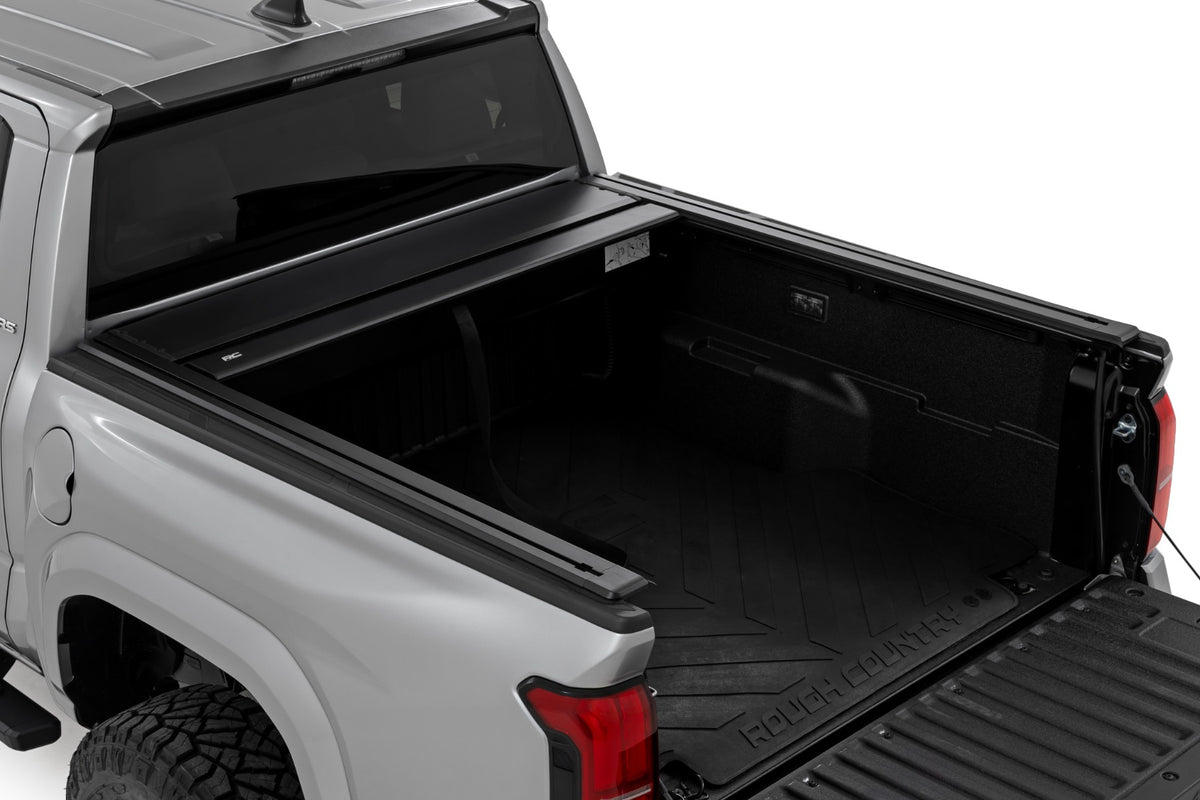 Rough Country Manual Retractable Bed Cover | 5' Bed | Toyota Tacoma 2WD/4WD (2024-2026)