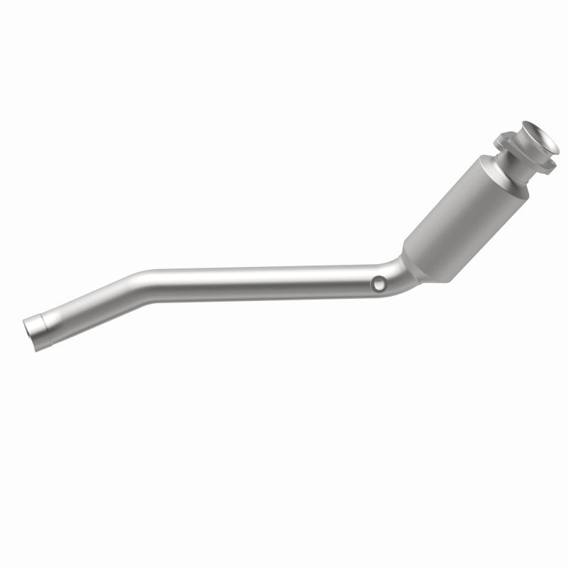 MagnaFlow DF Conv 2010-2013 Landrover LR4 V8 5 OEM Underbody