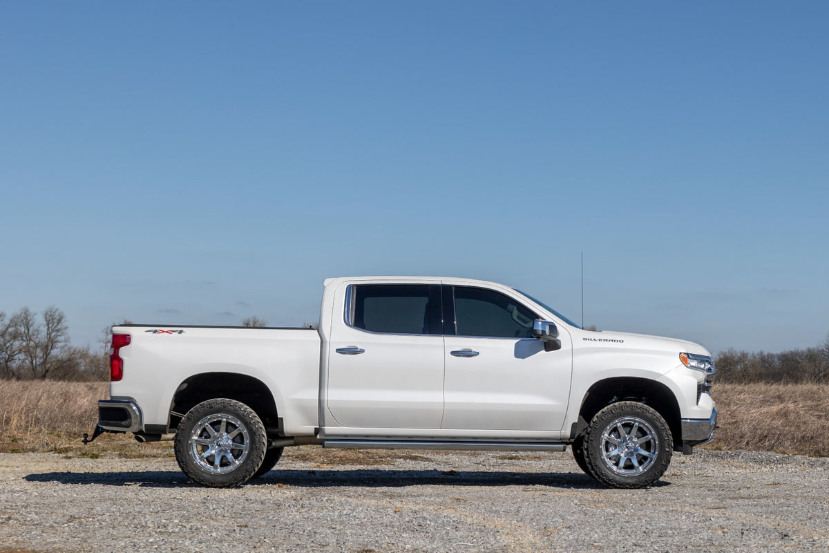 Rough Country 3.5 Inch Lift Kit | M1 | Rear Mono Leaf | Chevy Silverado 1500 2WD/4WD (25-26)
