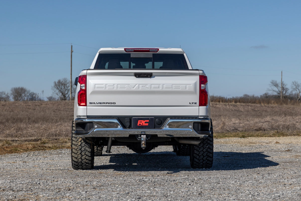 Rough Country 3.5 Inch Lift Kit | M1 | Rear Mono Leaf | Chevy Silverado 1500 2WD/4WD (25-26)