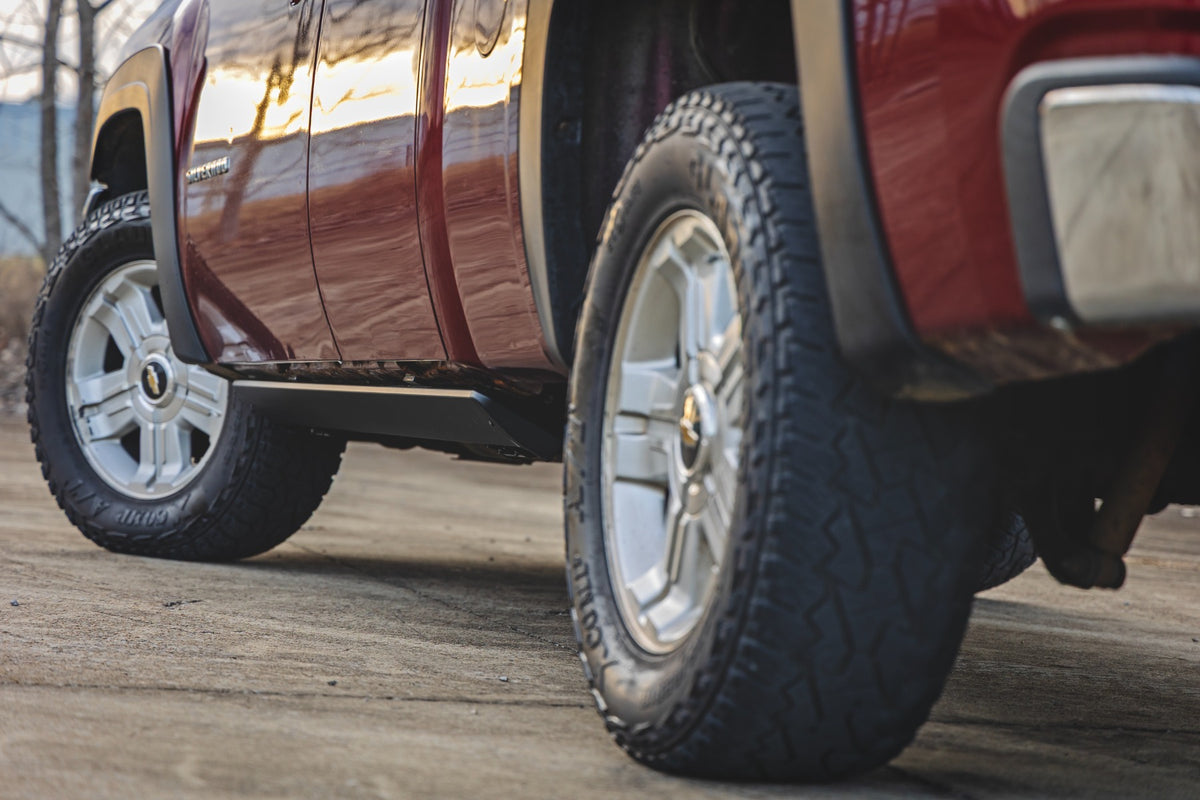 Rough Country Power Running Boards | HT-Series | Double Cab | Chevy/GMC 1500/2500HD/3500HD (14-18)