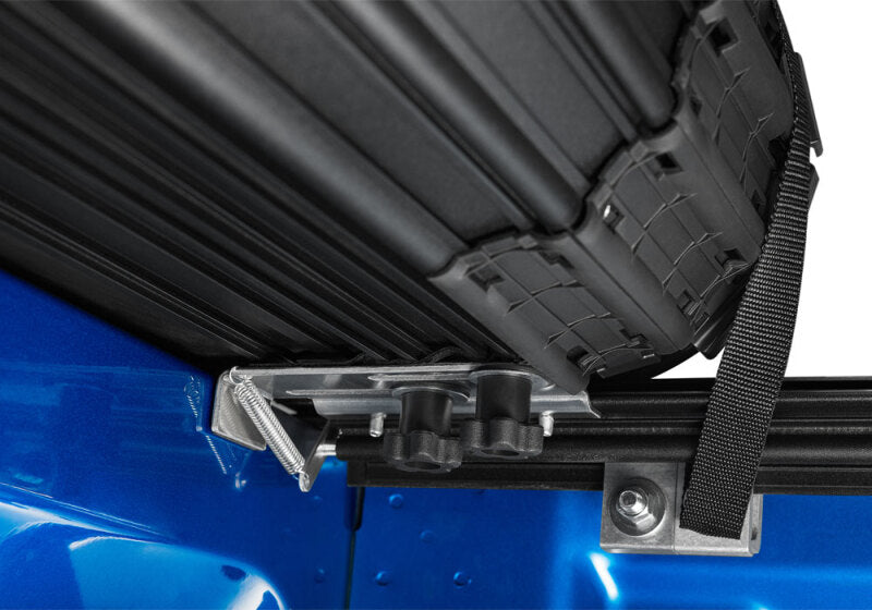 BAK 88-13 GM Silverado/Sierra & C/K 6.6ft. Bed (2014 2500/3500HD) Revolver X4ts