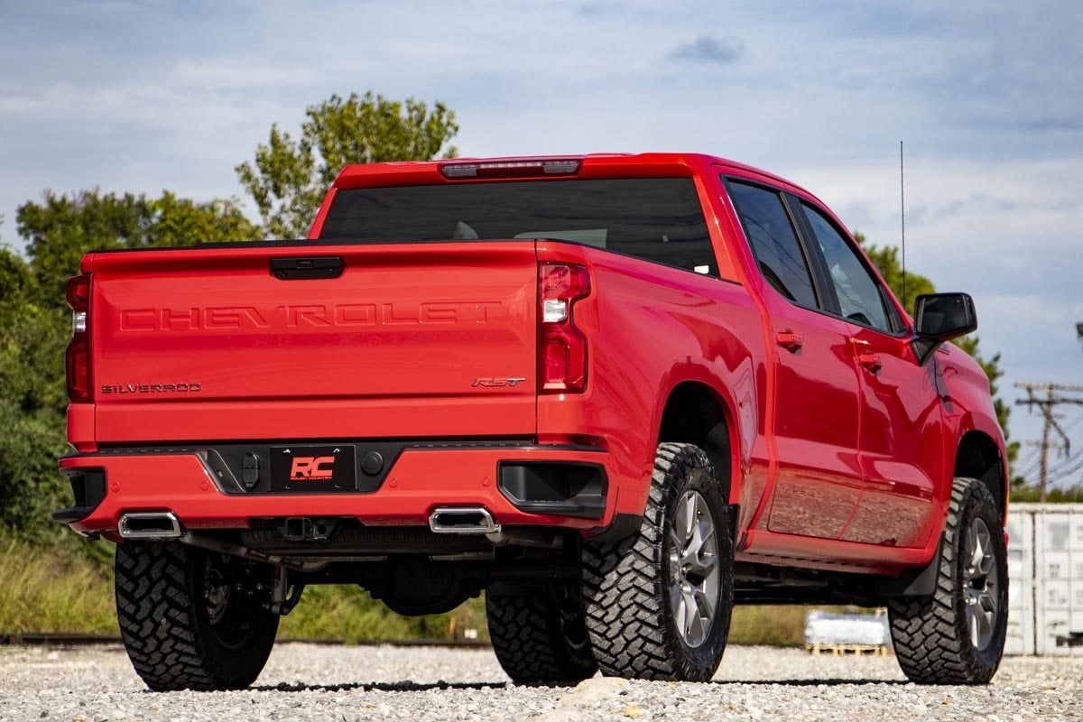 Rough Country 3.5 Inch Lift Kit | M1 | Rear Mono Leaf | Chevy Silverado 1500 (22-24)