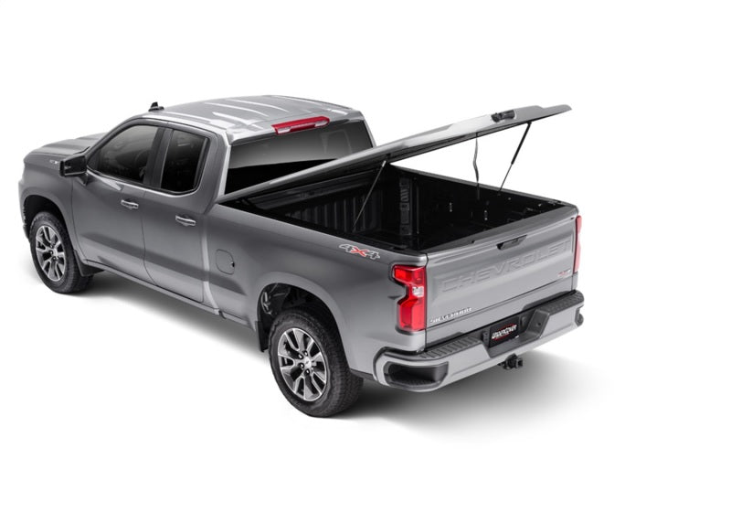 UnderCover 19-20 Chevy Silverado 1500 5.8ft Elite LX Bed Cover - Glory Red