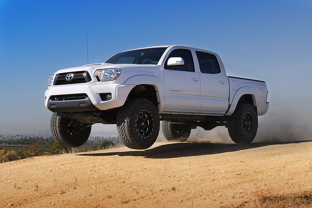 ICON 2005-2023 Toyota Tacoma 2.5 VS Extended Travel Remote Reservoir w/CDEV Coilover Kit 700 lbs/In Coils