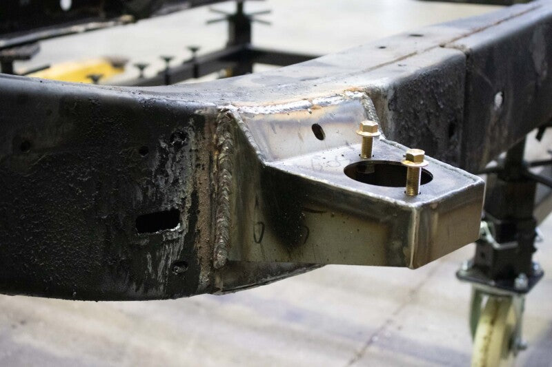 05-15 Toyota Tacoma Access Cab Crew Cab Front Body Mount Right