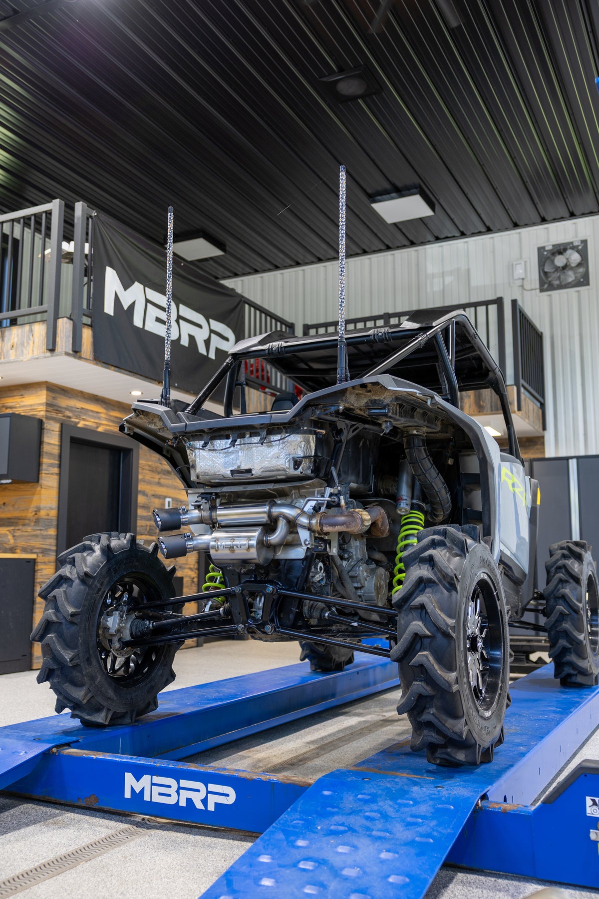MBRP 2024-Up Polaris RZR XP 1000 Slip-on Stacked Dual-out Active Performance Exhaust