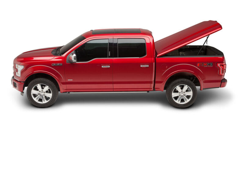 UnderCover 2025 Ram 1500 5ft 7in Short Bed Elite LX Bed Cover - PXJ - Diamond Black Crystal Pearl