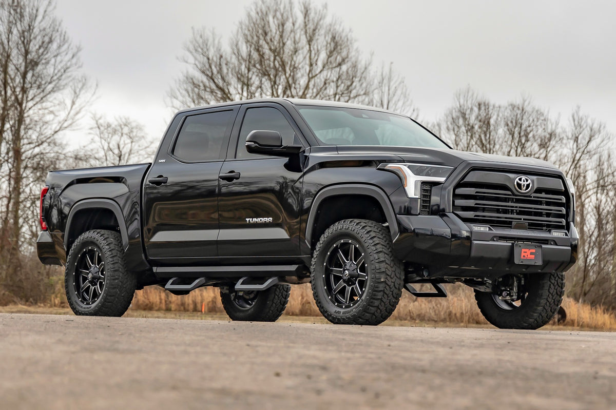 Rough Country 3.5 Inch M1R Lift Kit | Toyota Tundra 4WD (2022-2026)