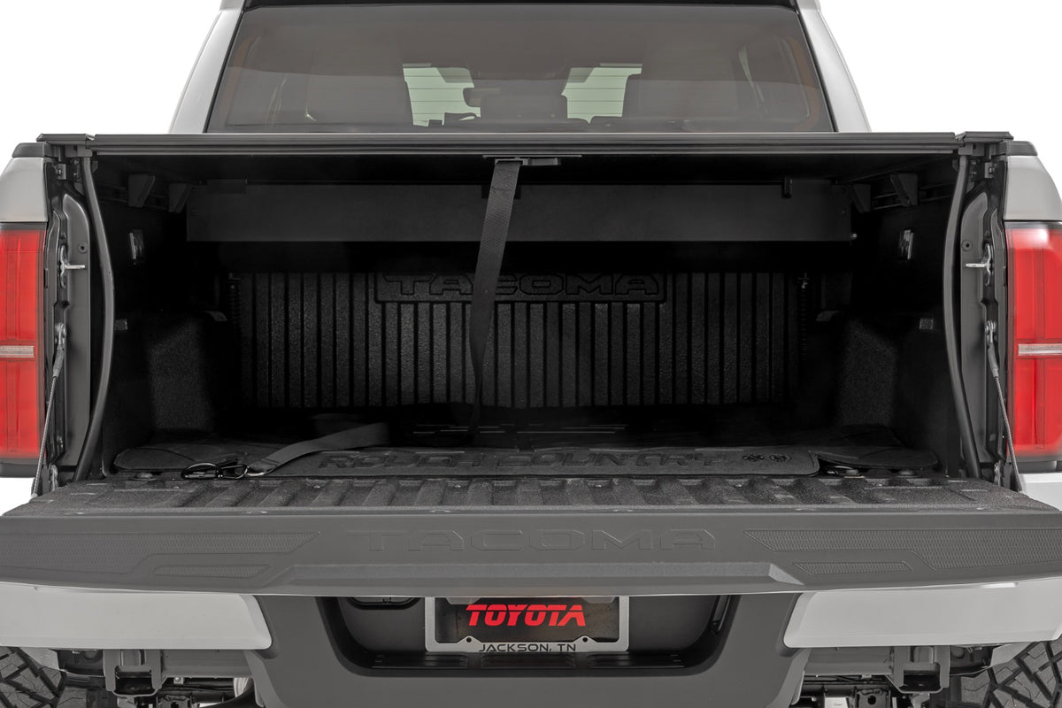 Rough Country Manual Retractable Bed Cover | 5' Bed | Toyota Tacoma 2WD/4WD (2024-2026)