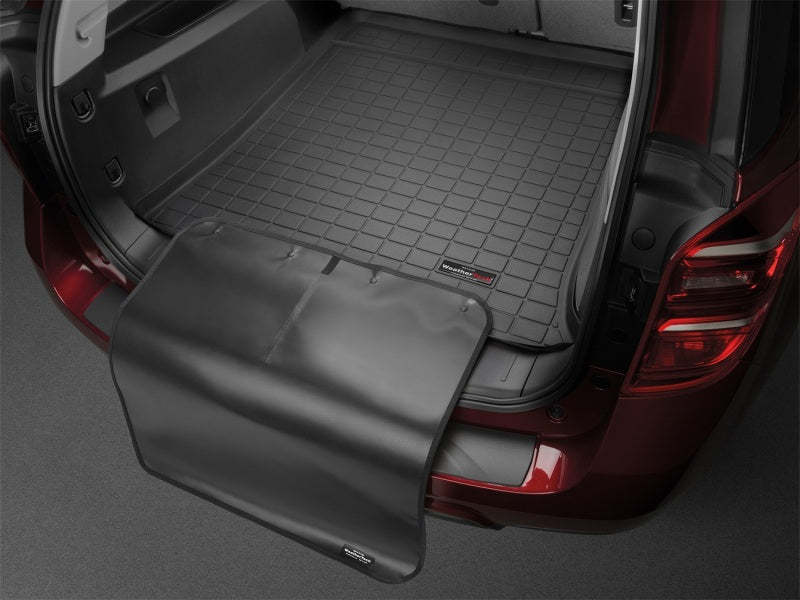 WeatherTech 10-16 Chevrolet Equinox Cargo Liner with Bumper Protector - Black