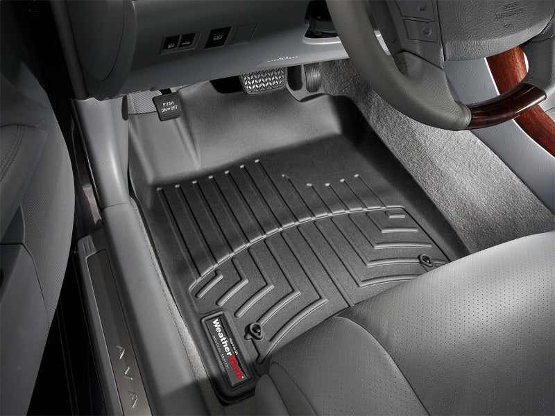 WeatherTech 05-12 Toyota Avalon Front FloorLiner - Black