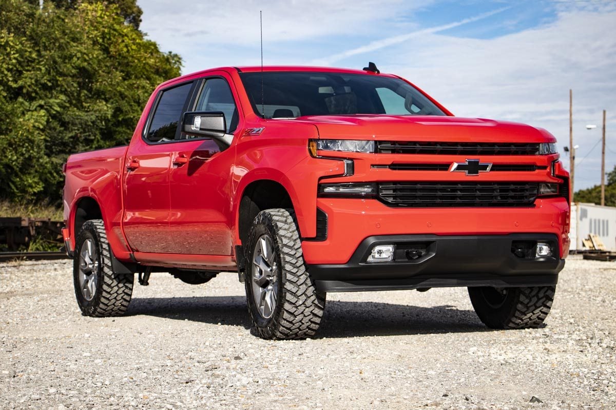 Rough Country 3.5 Inch Lift Kit | M1 | Rear Mono Leaf | Chevy Silverado 1500 (22-24)