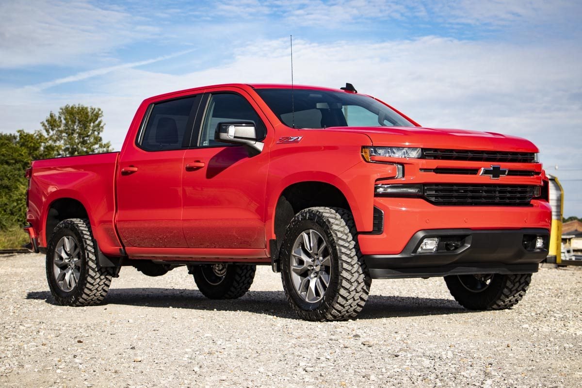 Rough Country 3.5 Inch Lift Kit | M1 | Rear Mono Leaf | Chevy Silverado 1500 (22-24)
